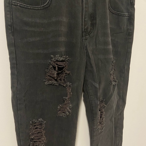 Black Jeans - Picture 2 of 4